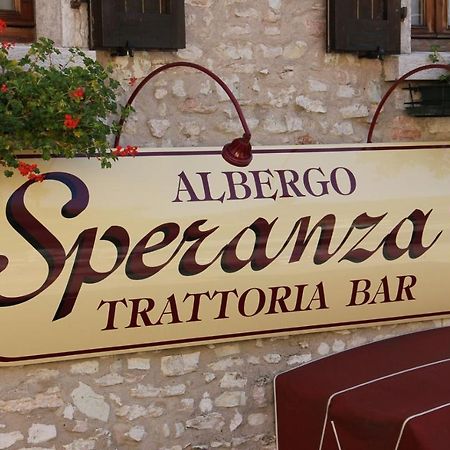 Albergo Speranza Spiazzi Di Monte Baldo Spiazzi Di Caprino Buitenkant foto