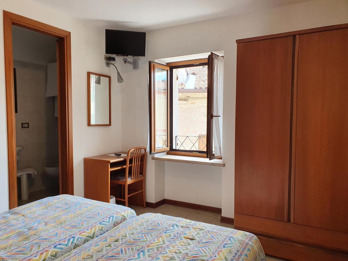Albergo Speranza Spiazzi Di Monte Baldo Spiazzi Di Caprino Buitenkant foto